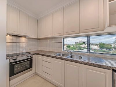 4 / 24 Charles Street, South Perth