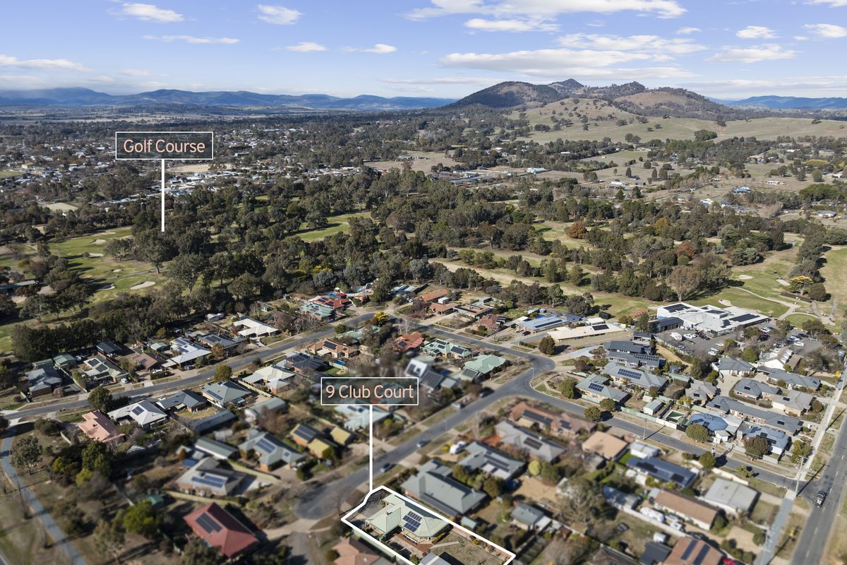 9 Club Court, Mansfield