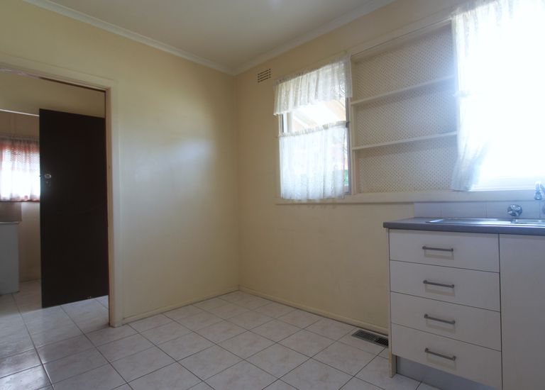 36 Alward Avenue, Clayton South