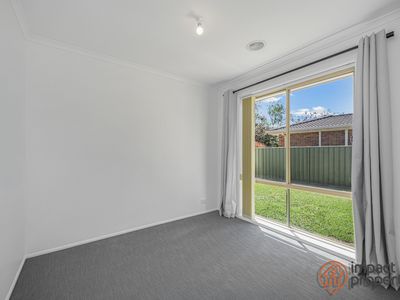 49 Tarrant Crescent, Dunlop