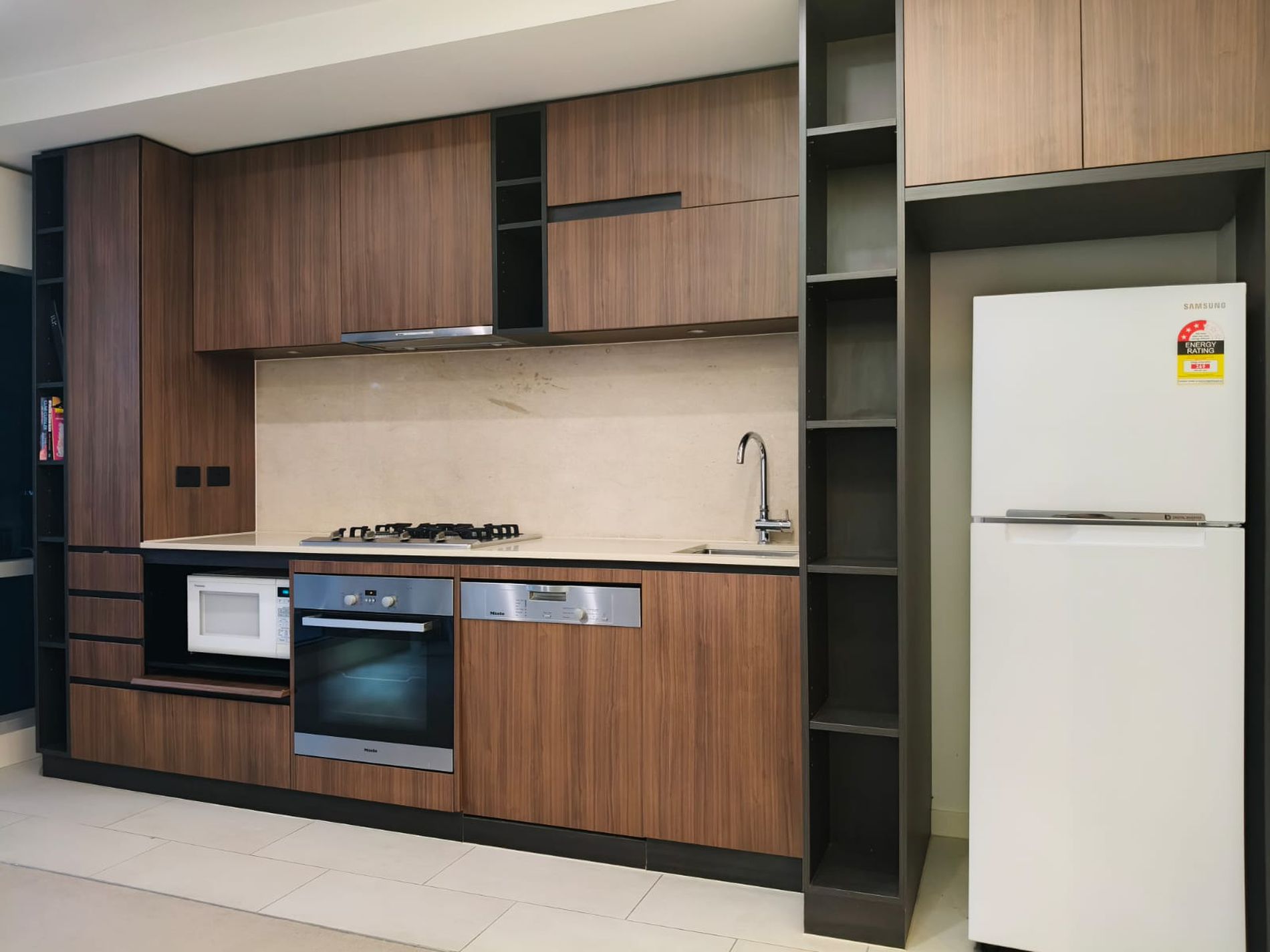 205 / 229 Toorak Road, South Yarra