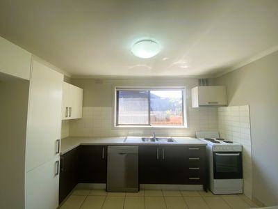 1 / 24 Salisbury Street, Werribee