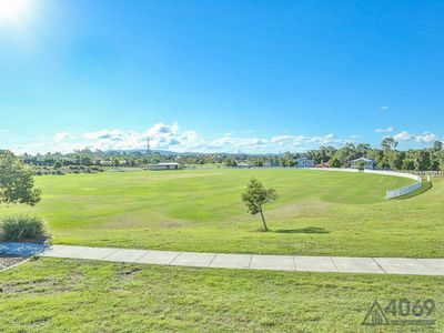 8 Clearwater Court, Moggill