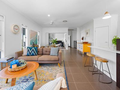 15 Chinaberry Crescent, Upper Coomera