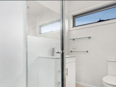 4 / 2A Lynch Road, Brooklyn