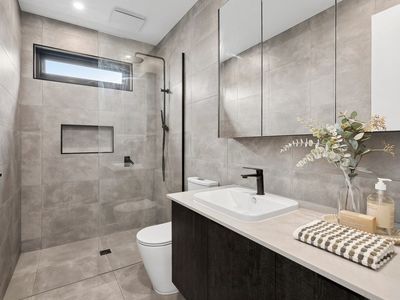 1 / 5 Balmoral Crescent, Rippleside
