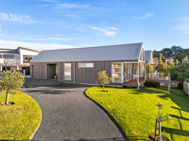 335 Highcliff Road, Highcliff