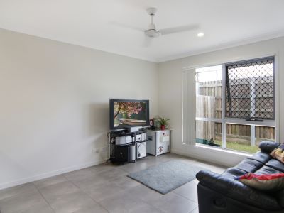 2 / 21 Taylor Court, Caboolture