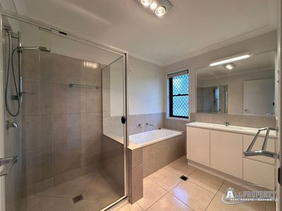 16 Forest Avenue, Glenore Grove