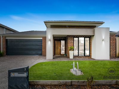 7 Brightstone Drive, Clyde North