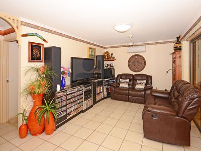 6 CORBET COURT, Pialba