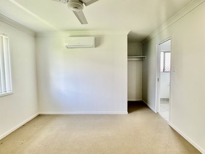 5 Langland Circuit, Walloon