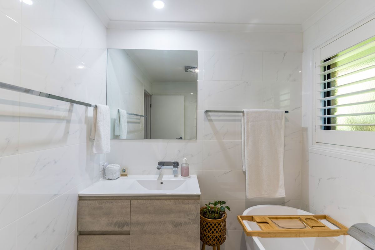 6 Lakeside Way, Lennox Head