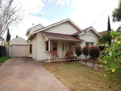 15 Wilmot Street, Malvern East