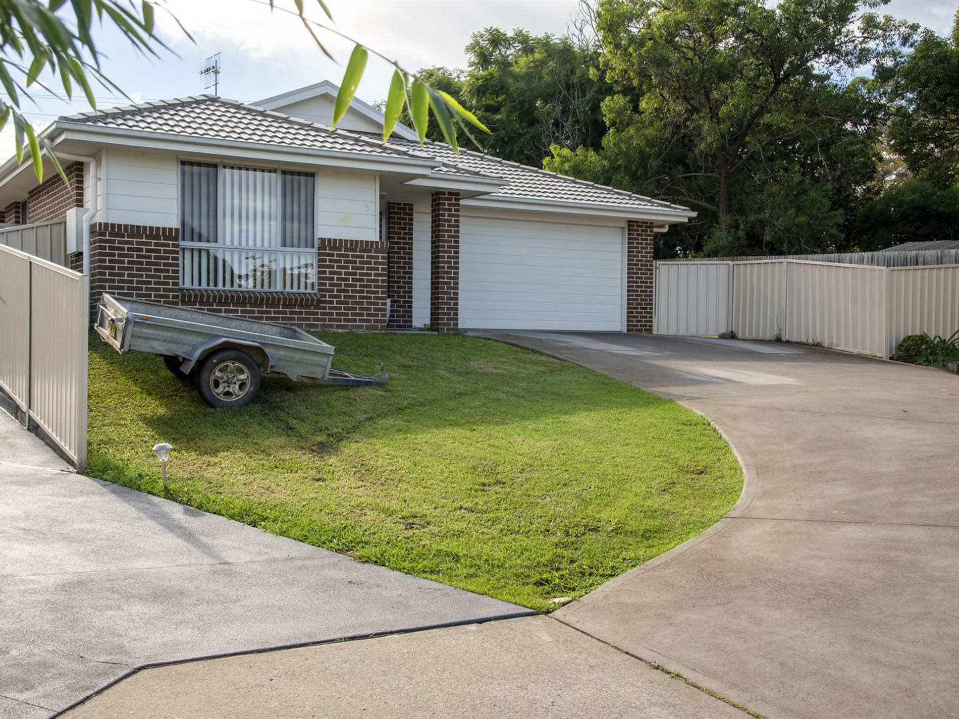 35 & 35A Kanuka Drive, Ulladulla