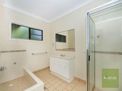 5 Laroona Court, Annandale