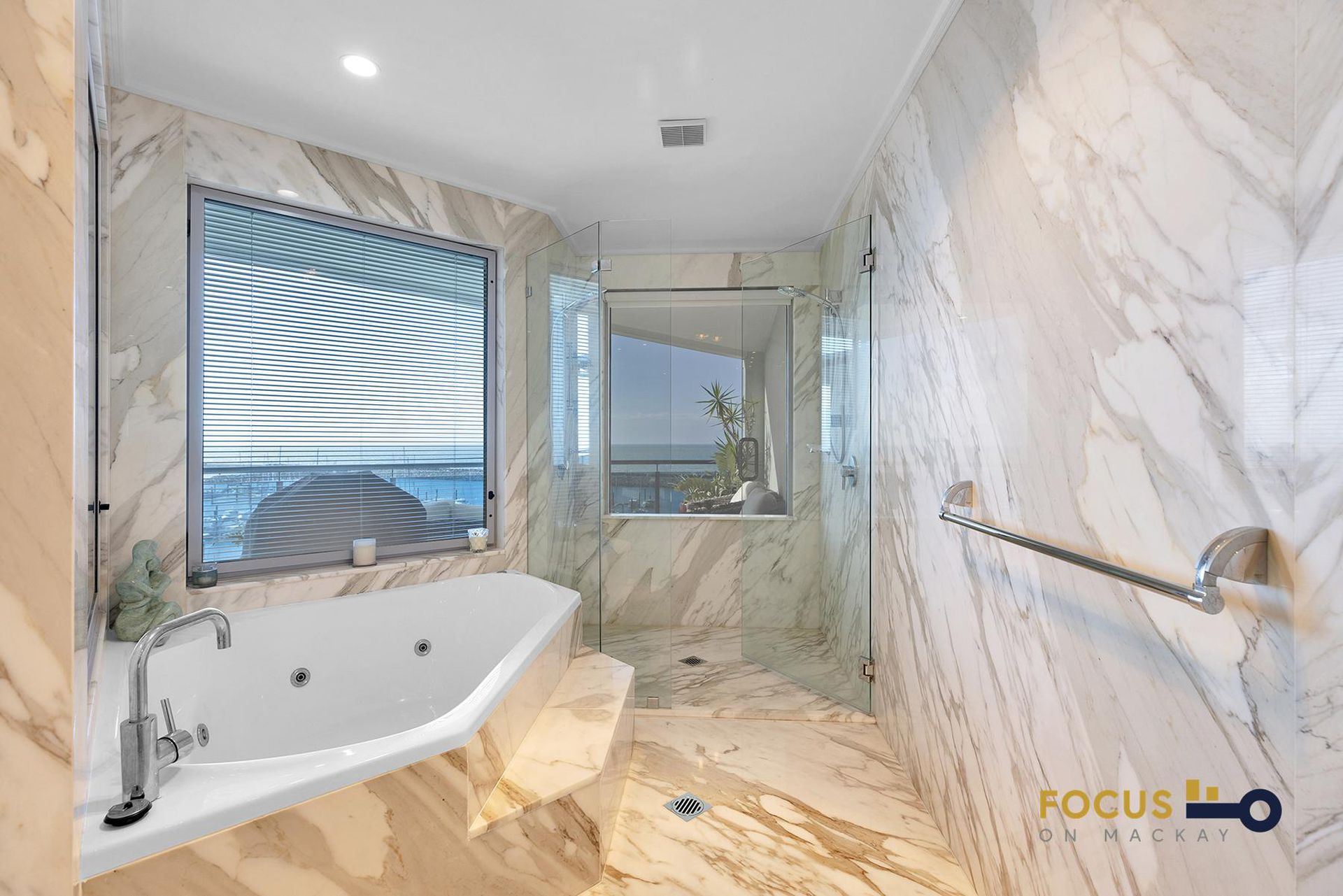 15 / 32 Mulherin Drive, Mackay Harbour