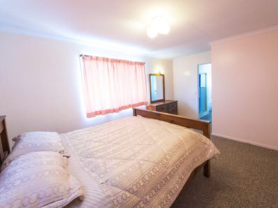 22 Pearl Street, Slacks Creek