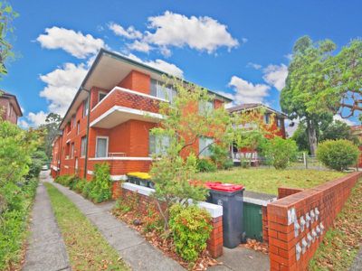 2 / 94 Sproule Street, Lakemba