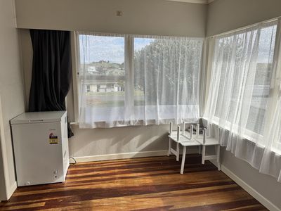 14 Cowley Drive, Temple View