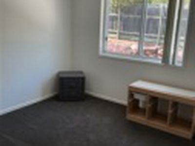 9 / 27 Tequesta Drive, Beaudesert