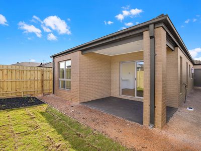 16 Tolkien Drive, Mambourin