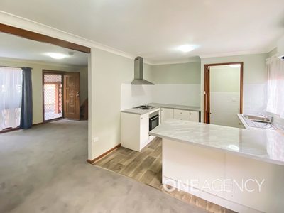 2 / 5 Campbell Place, Nowra