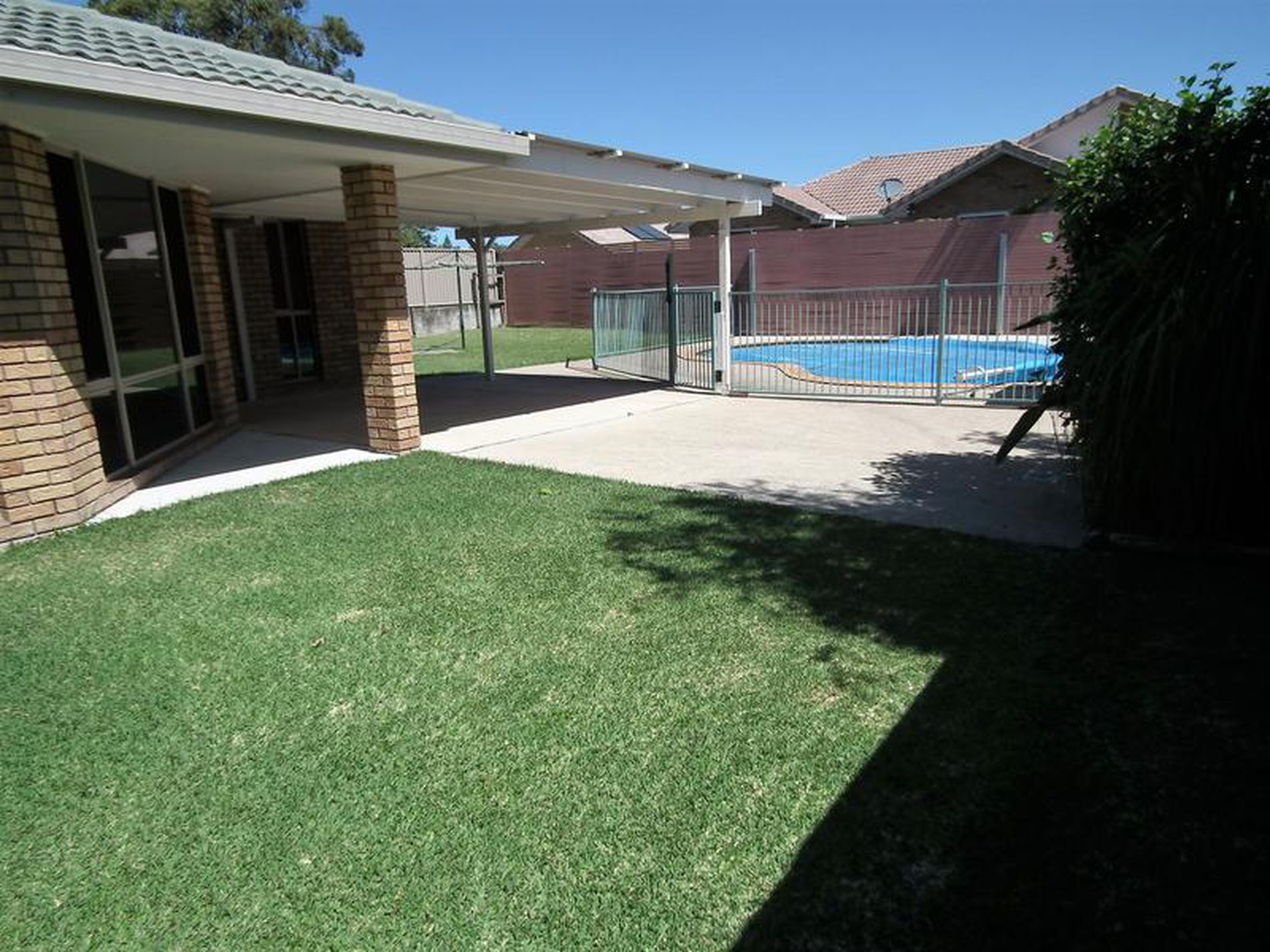 10 Kingston Drive, Banora Point