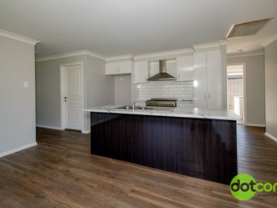 27 Hindmarsh Esplanade, Dubbo