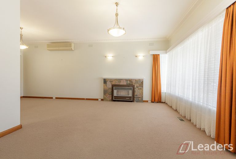 5 Bruce Street, Mount Waverley
