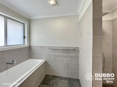 18 Cove Circuit, Dubbo