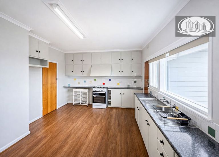 54 Must Street, Portland