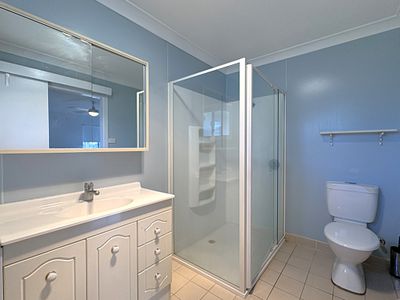 4 Poilus Parade, Tanilba Bay