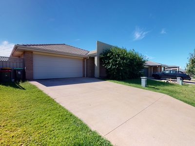 23 Sherrard Crescent, Dubbo