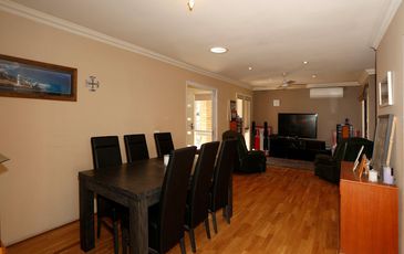 6 Young Street, Beaconsfield Upper