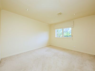 6 Waverley Avenue, Kew