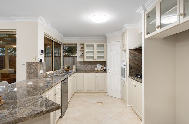 39 Yanrey Street, Golden Bay