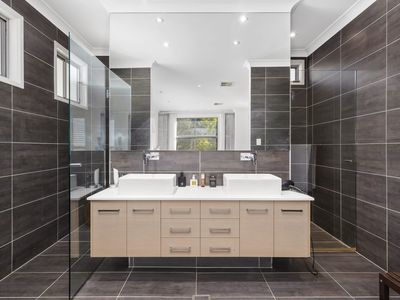12 Henry Street, Chapel Hill
