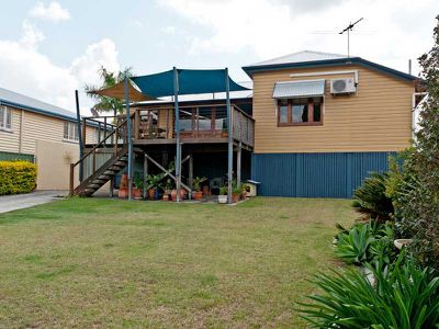 25 North Station Road, North Booval