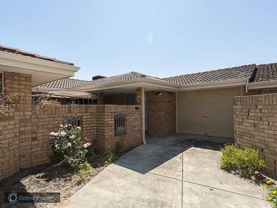 2 / 22 Ainsworth Loop , Booragoon