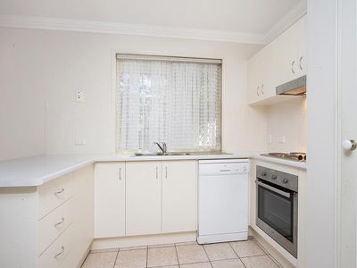 9 Condamine Place, Loganlea