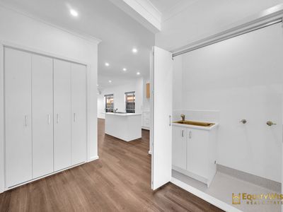 49 Woolspinner Crescent, Wyndham Vale