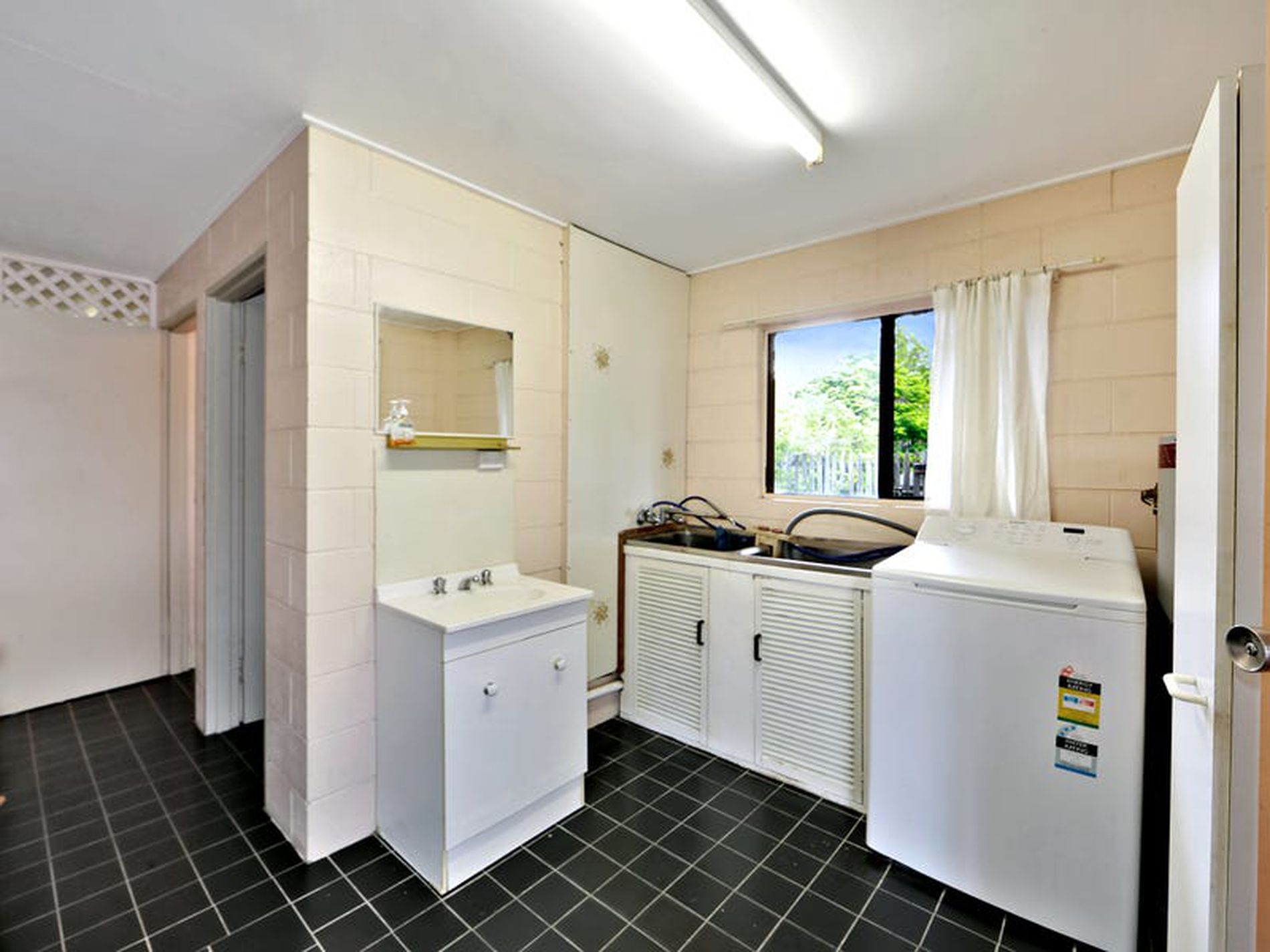 20 Manley-smith Dr, Woodgate