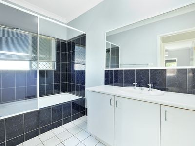 9 Kirraly Close, Mooroobool