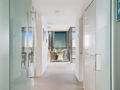 26701 / 2 Ephraim Island Parade, Paradise Point