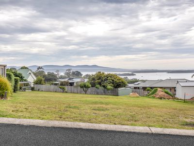 9 Raheen Drive, Mallacoota