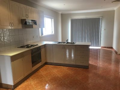 3 / 7 Altair Place, Hinchinbrook