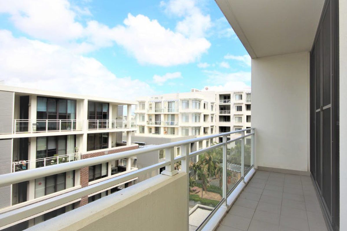 604 / 25 Hill Road, Wentworth Point