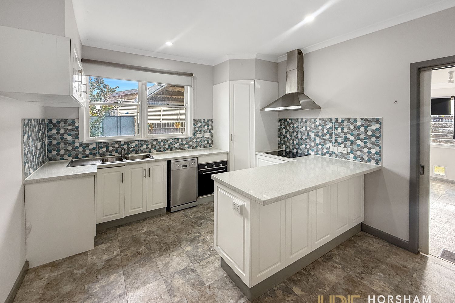 60 Kalkee Road, Horsham