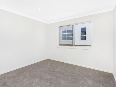 1 / 28 Lord Howe Avenue, Shell Cove